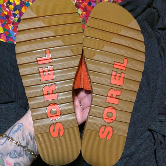 SOREL Signal Red Block Ella II Leather Slide NWOB size 7 - Picture 2 of 6